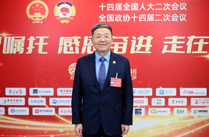 全国人大代表、中国工程院院士、SBOBET利记药业董事长肖伟：开发中药“经典名方”，让“好方”变“好药”